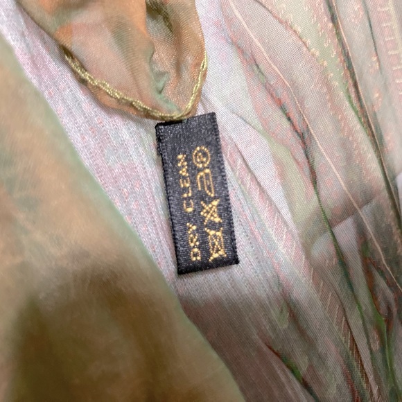 ALL SILK Scarf Wrap Shawl made in Italy Green Tan 60 inch  x 13 inch - Picture 12 of 15